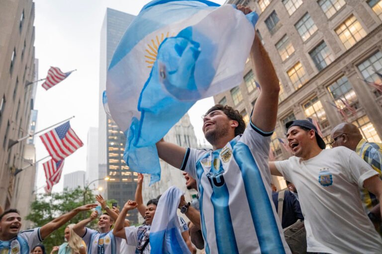 Argentinos al Mundial: una fiesta inolvidable por 500 millones de dólares